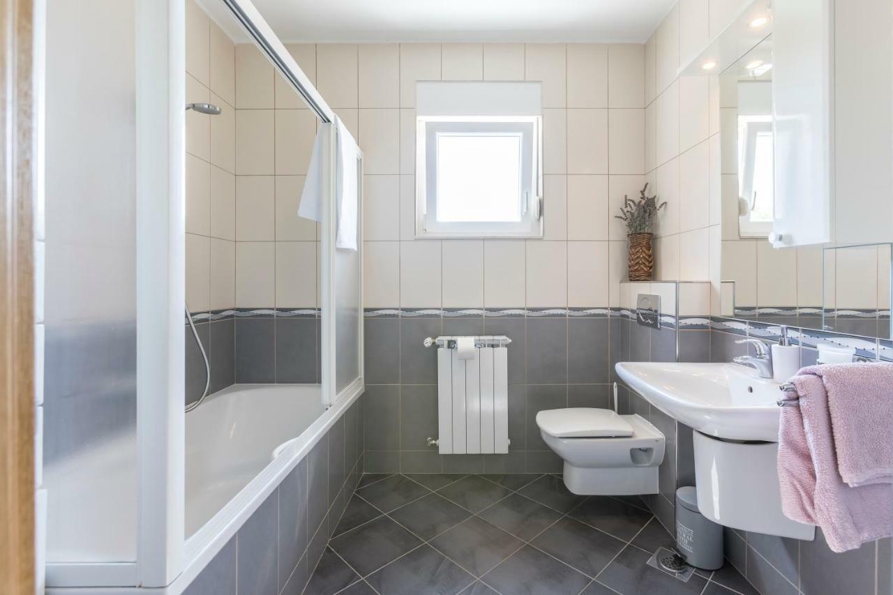 Villa Duje Trilj Eksteriør bilde